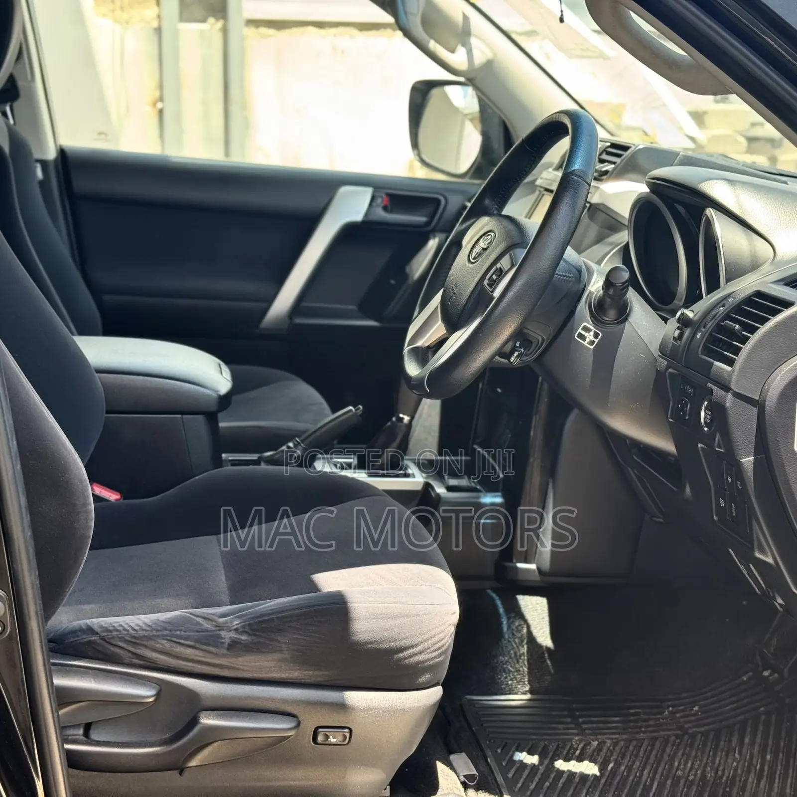 Toyota Land Cruiser Prado 2016 Black