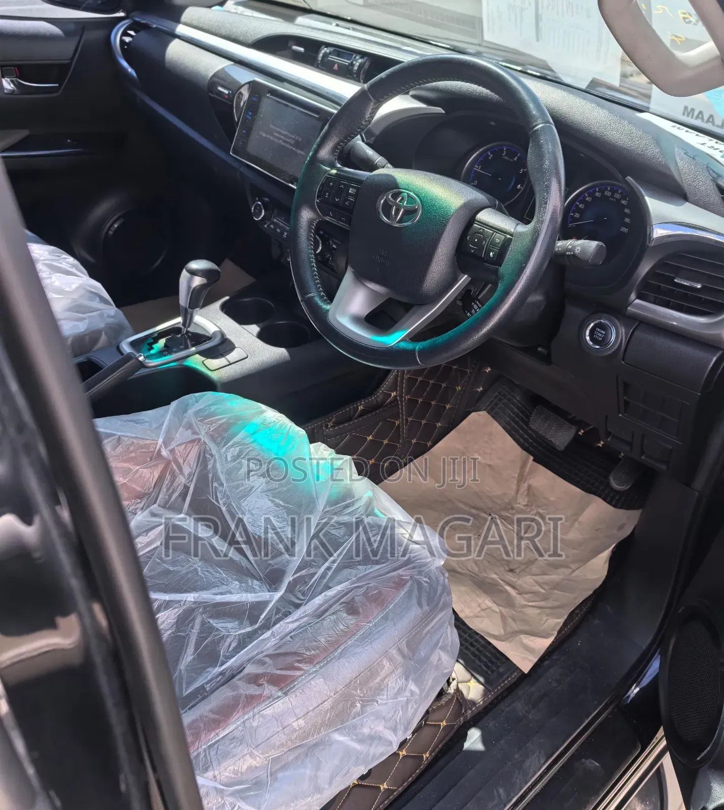 Toyota Hilux 2016 Black