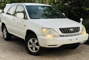 Toyota Harrier 2002 White