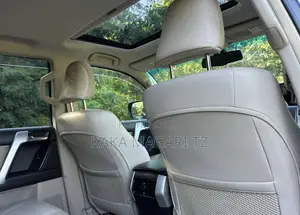 Toyota Land Cruiser Prado 2010 Black