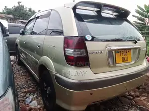 Toyota Nadia 2003 Green