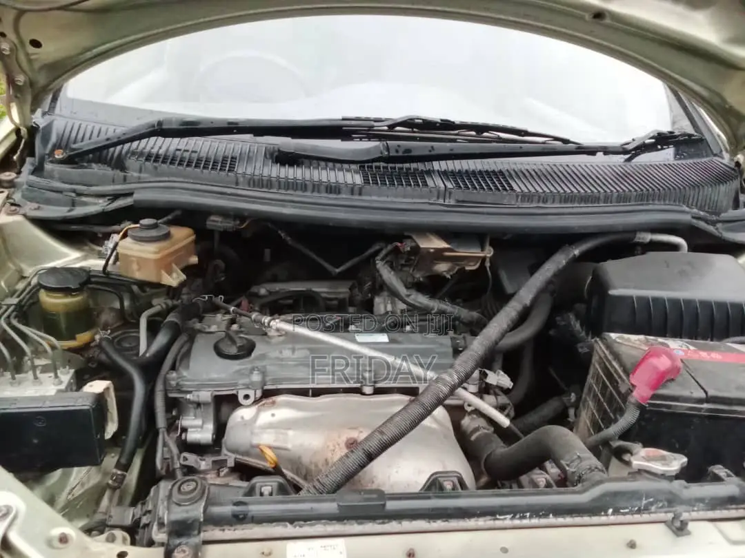 Toyota Nadia 2003 Green