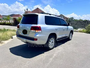 Toyota Land Cruiser 2017 Silver