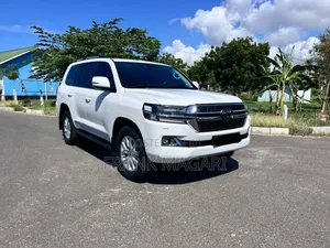 Toyota Land Cruiser 2020 White
