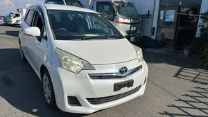 Toyota Ractis 1.5 FWD 2011 White