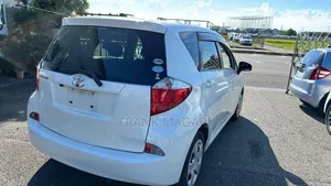 Toyota Ractis 1.5 FWD 2011 White