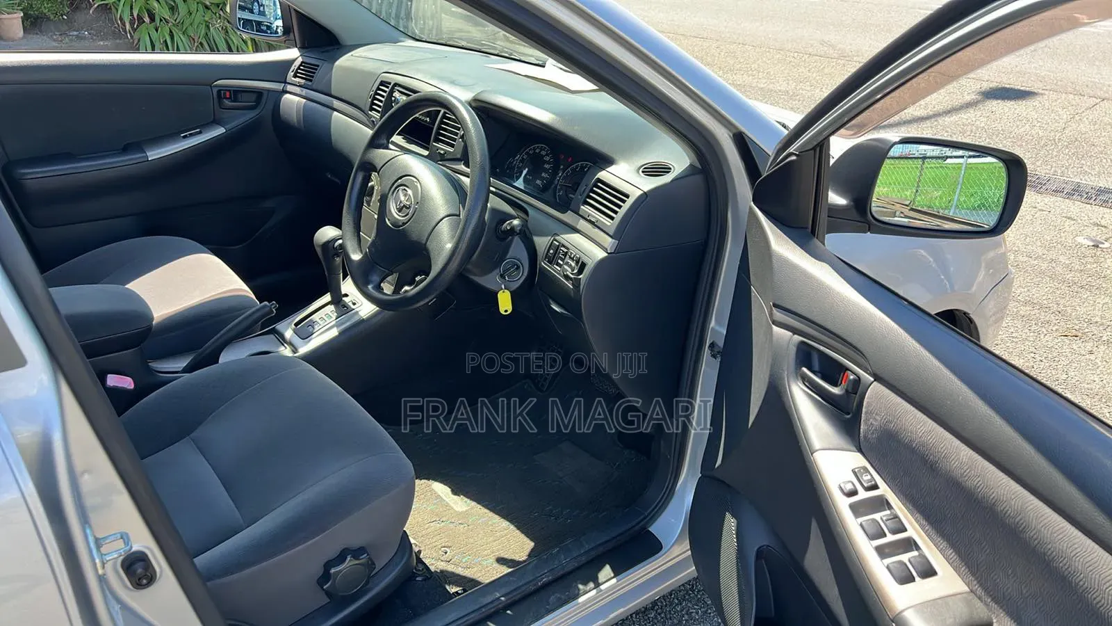 Toyota Ractis 1.5 FWD 2011 Silver