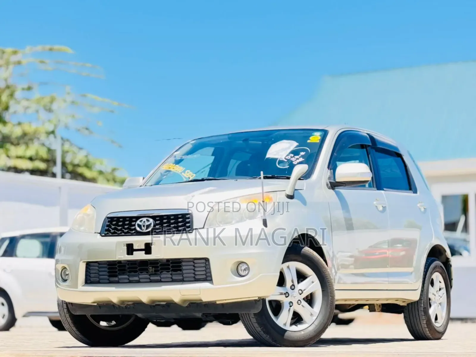 Toyota Rush 1.5 RWD 2009 Gold