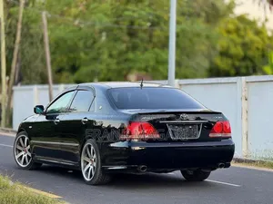 Toyota Crown Royale 2005 Black