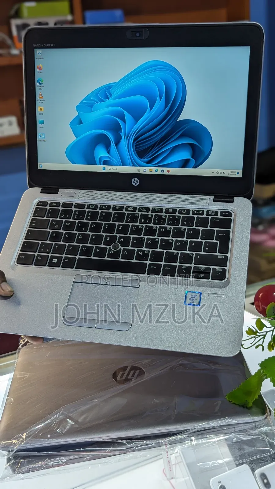 Laptop HP EliteBook 820 G3 8GB Intel Core I5 HDD+SSD 256GB