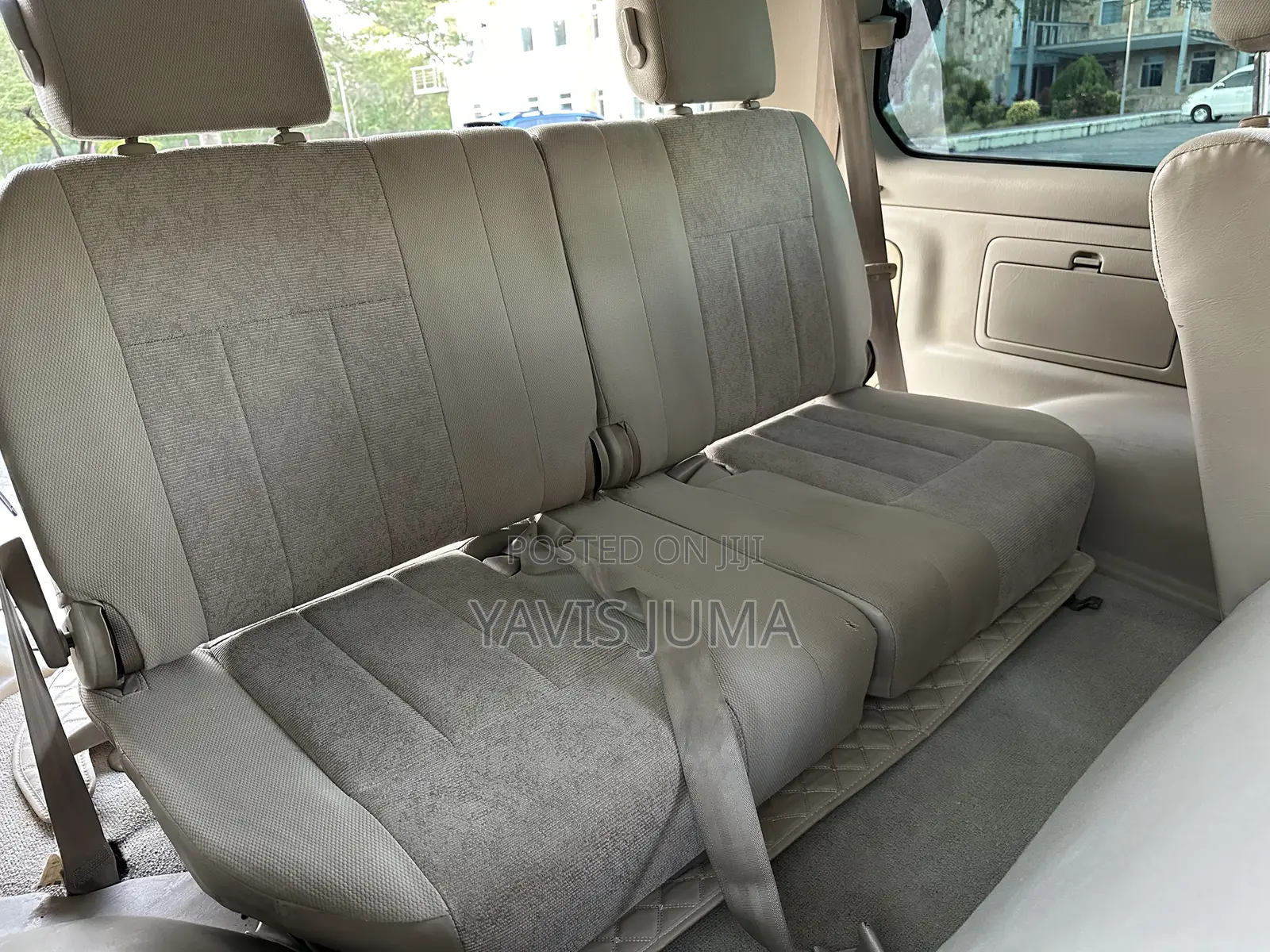 Toyota Land Cruiser 2000 Pearl