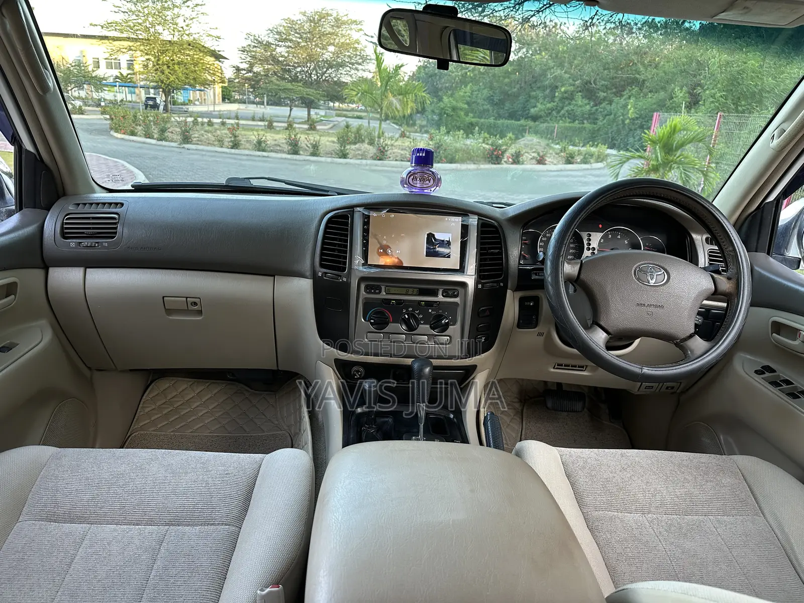 Toyota Land Cruiser 2000 Pearl