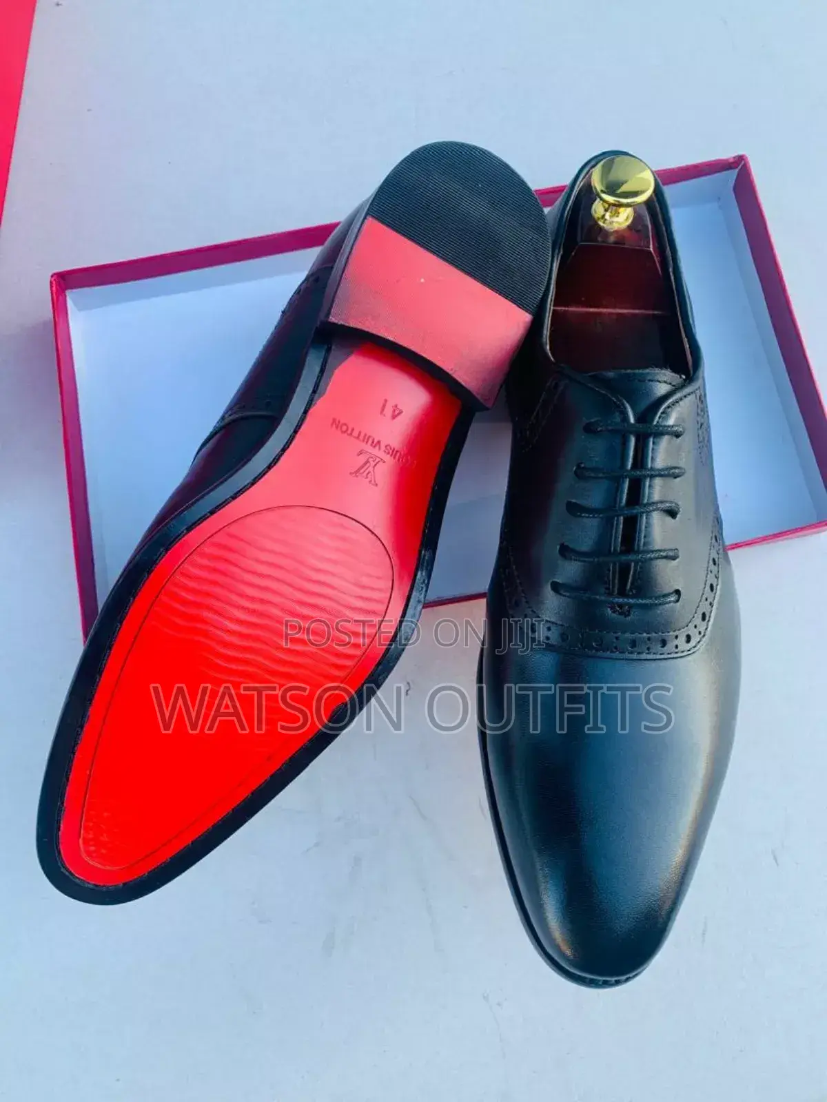 Louis Vuitton Shoes/Viatu/Footwears