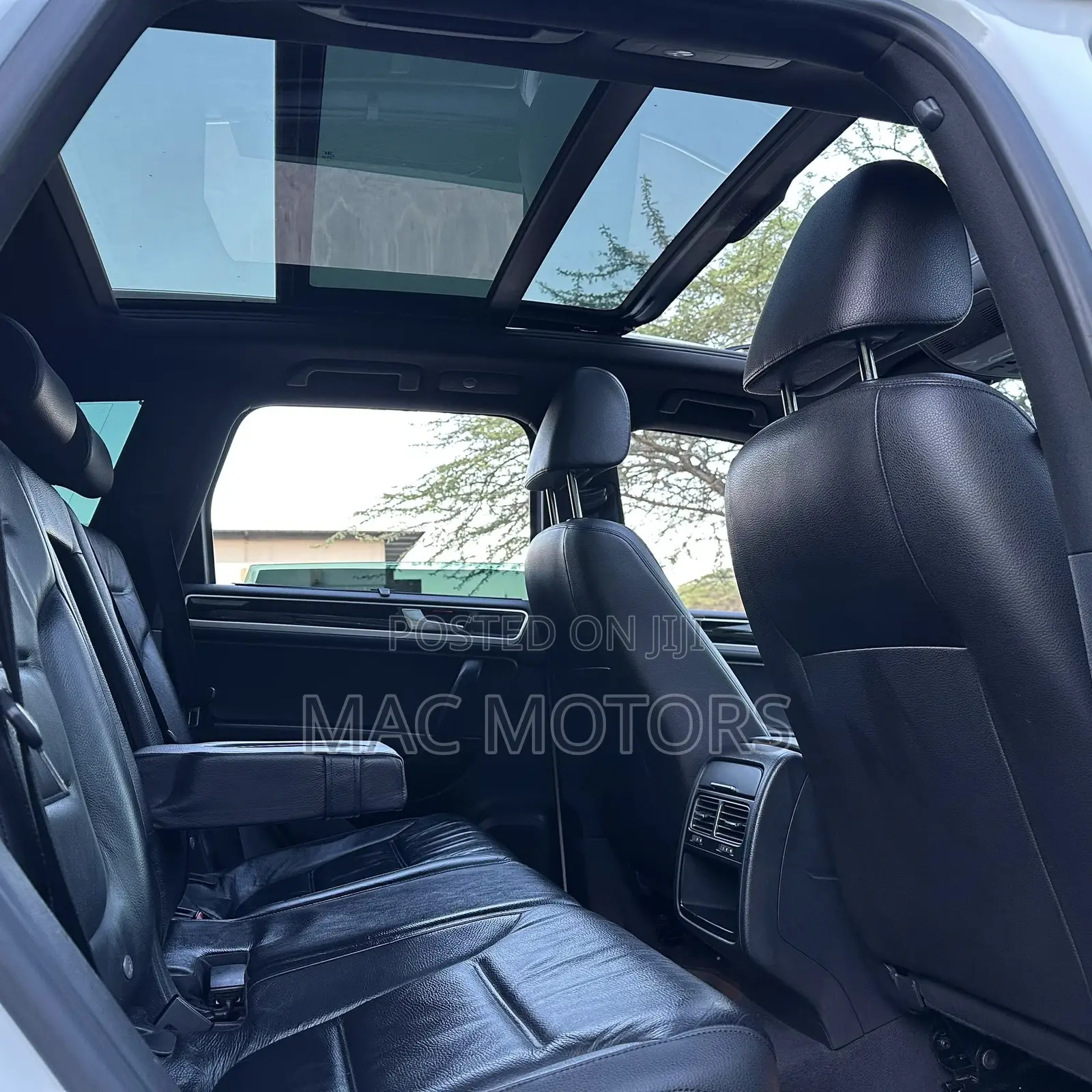 Volkswagen Touareg 2014 White