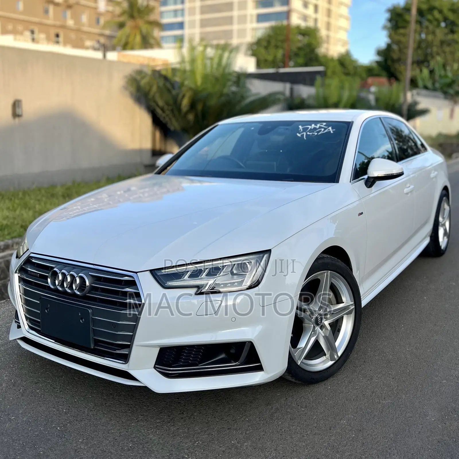 Audi A4 2.0T Premium AWD quattro 2017 White