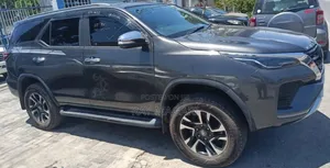 Toyota Fortuner 2017 Gray