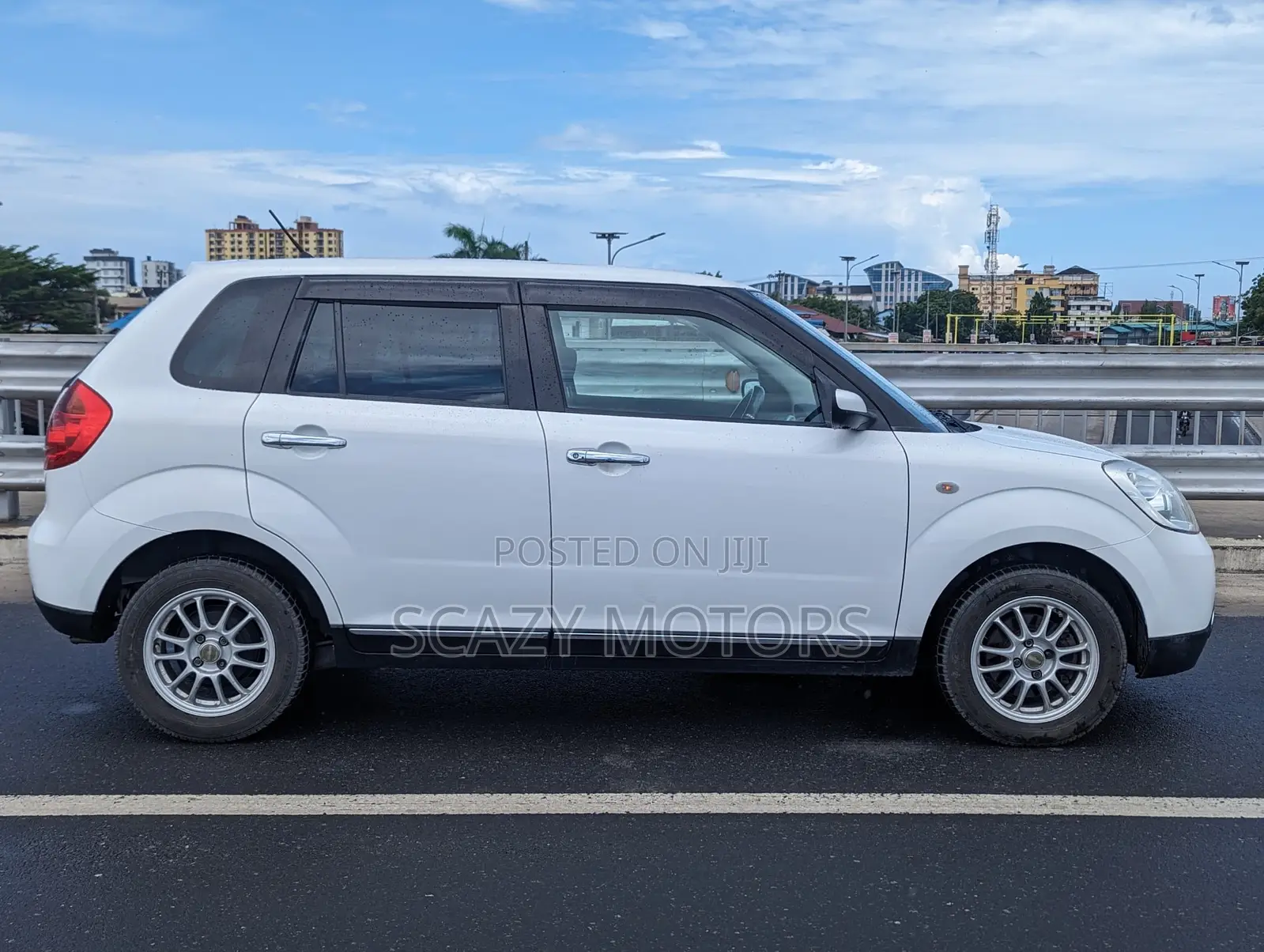 Mazda Verisa 2008 White