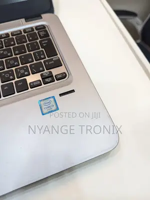 Laptop HP EliteBook 820 G3 8GB Intel Core I5 SSD 256GB