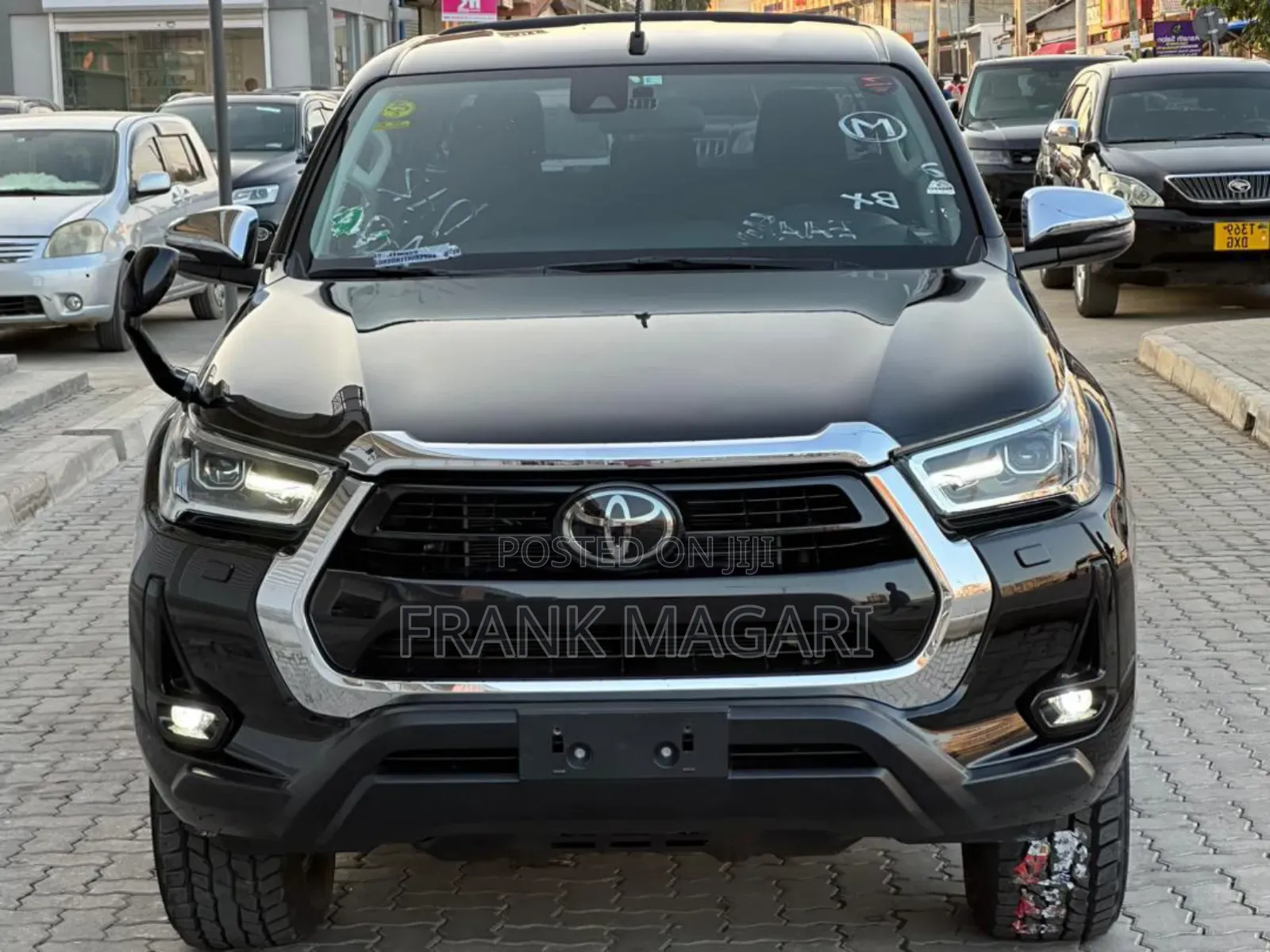 Toyota Hilux 2021 Black
