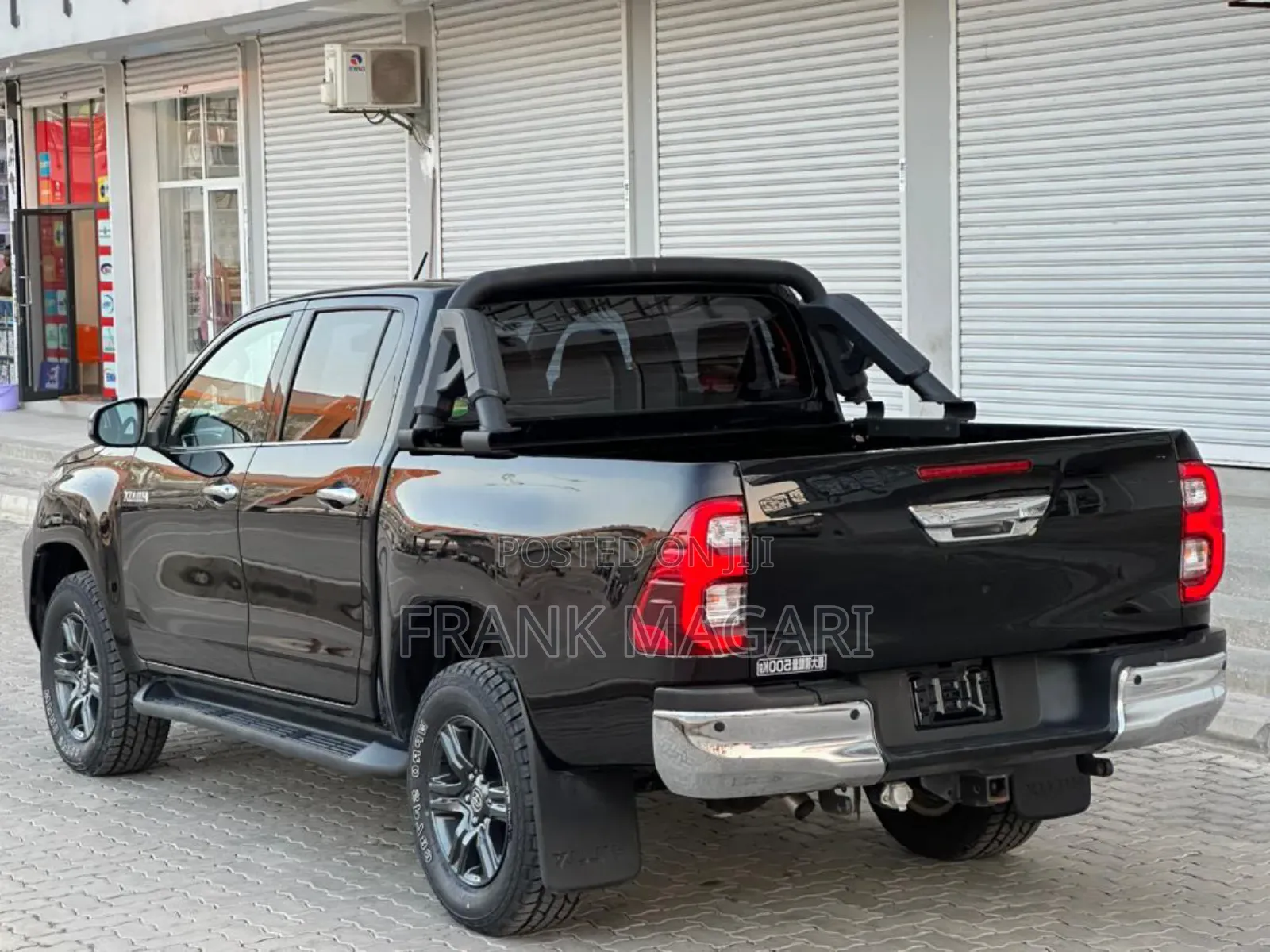 Toyota Hilux 2021 Black
