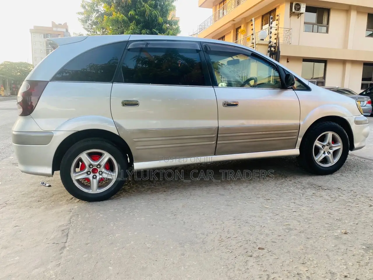 Toyota Nadia 2003 Silver