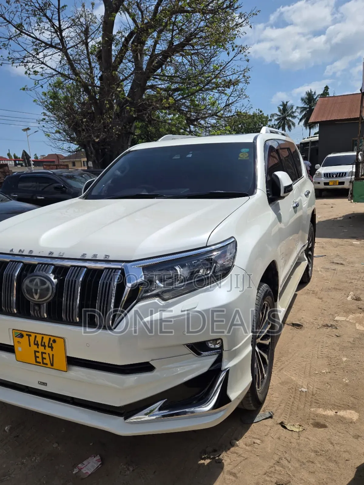 Toyota Land Cruiser Prado 2017 White