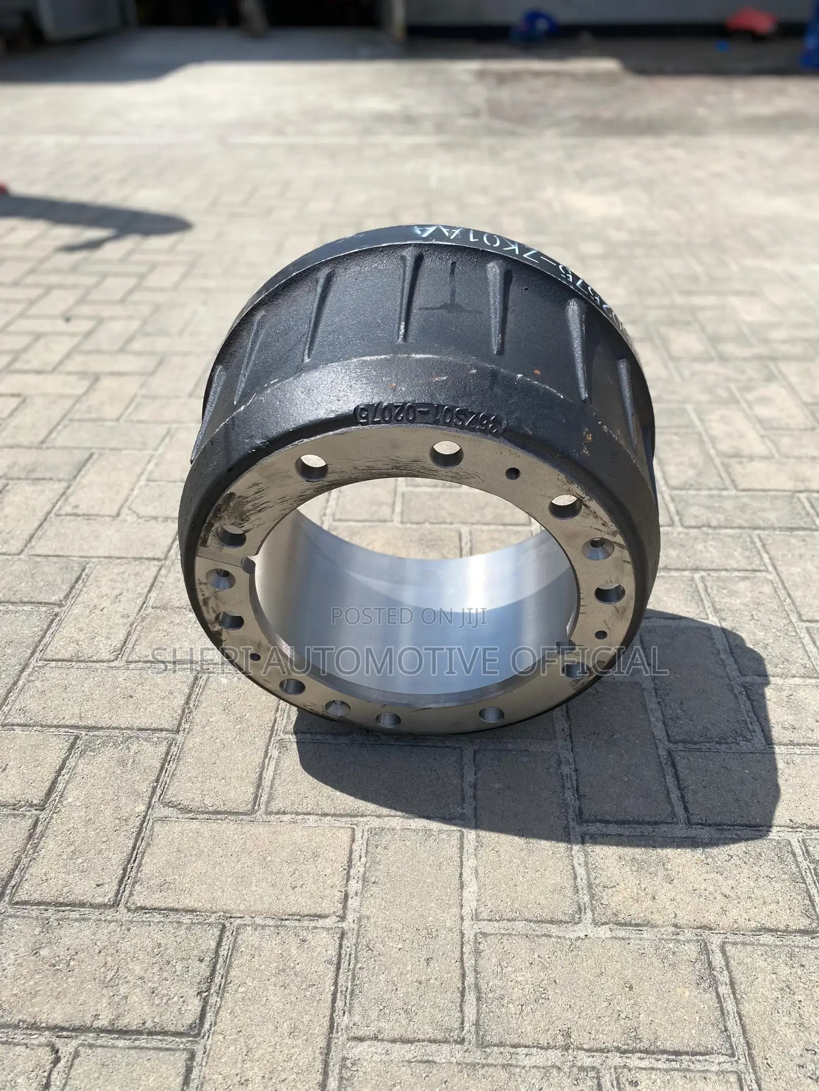 Yutong Bus Zk6120d1front Brake Drum for European Trucks
