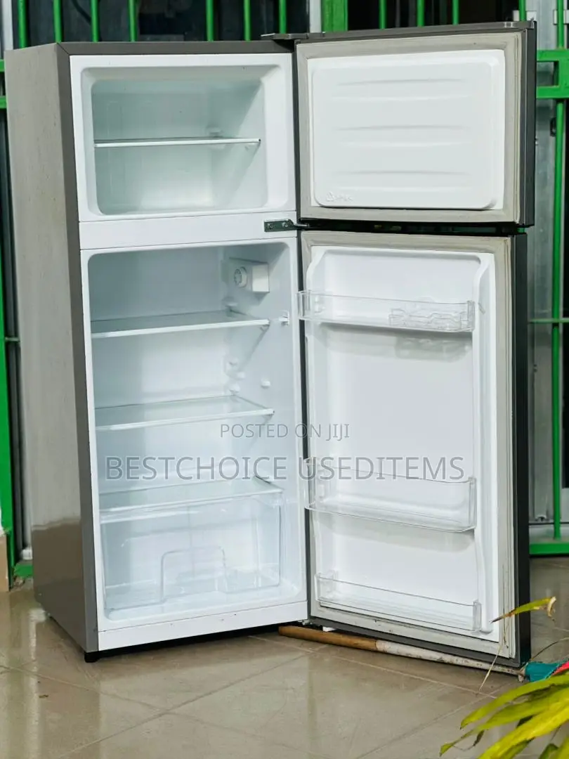 Hisense Fridge // 120L //