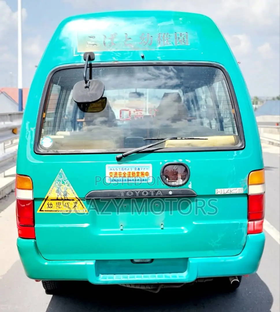 Toyota HiAce 2002