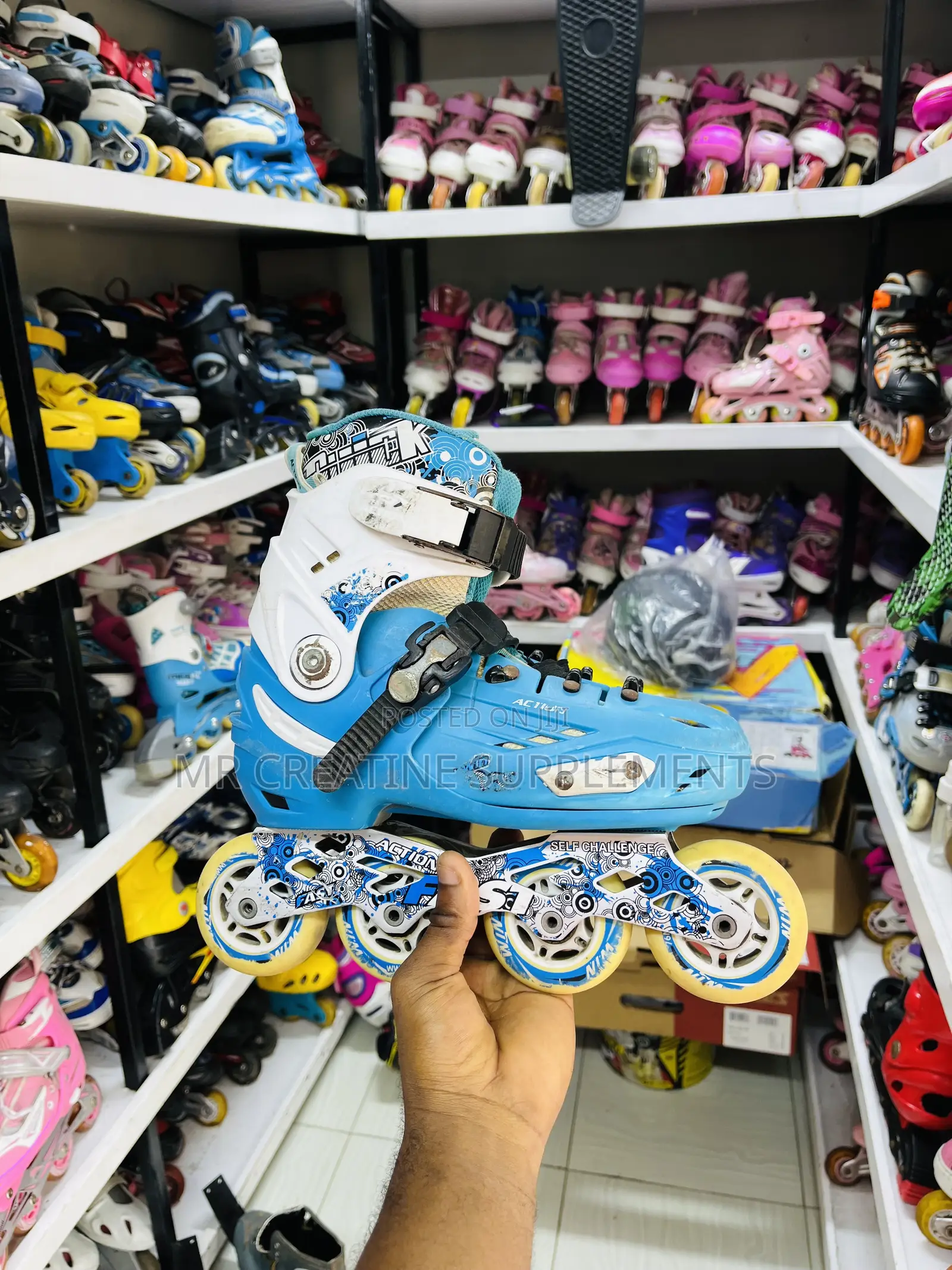 ROLLER SKATES - Blue
