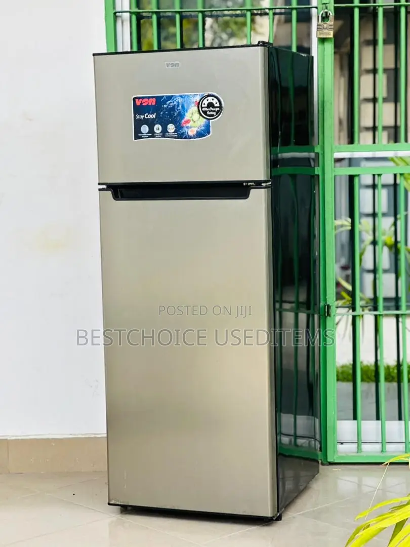 Von Fridge // 218L // Used