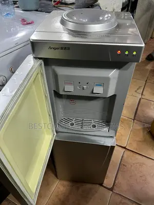 Water Dispensa Lakitu Maji Moto Maji Barid
