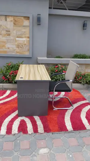 Meza Ya Officen Na Kiti Chako Bado Vipya Kabisa