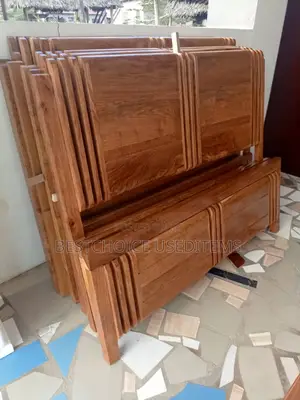 Vitanda 5/6 Mbao Ngumu Mno Na Nzitoo Vipo Vingi Na Tayari
