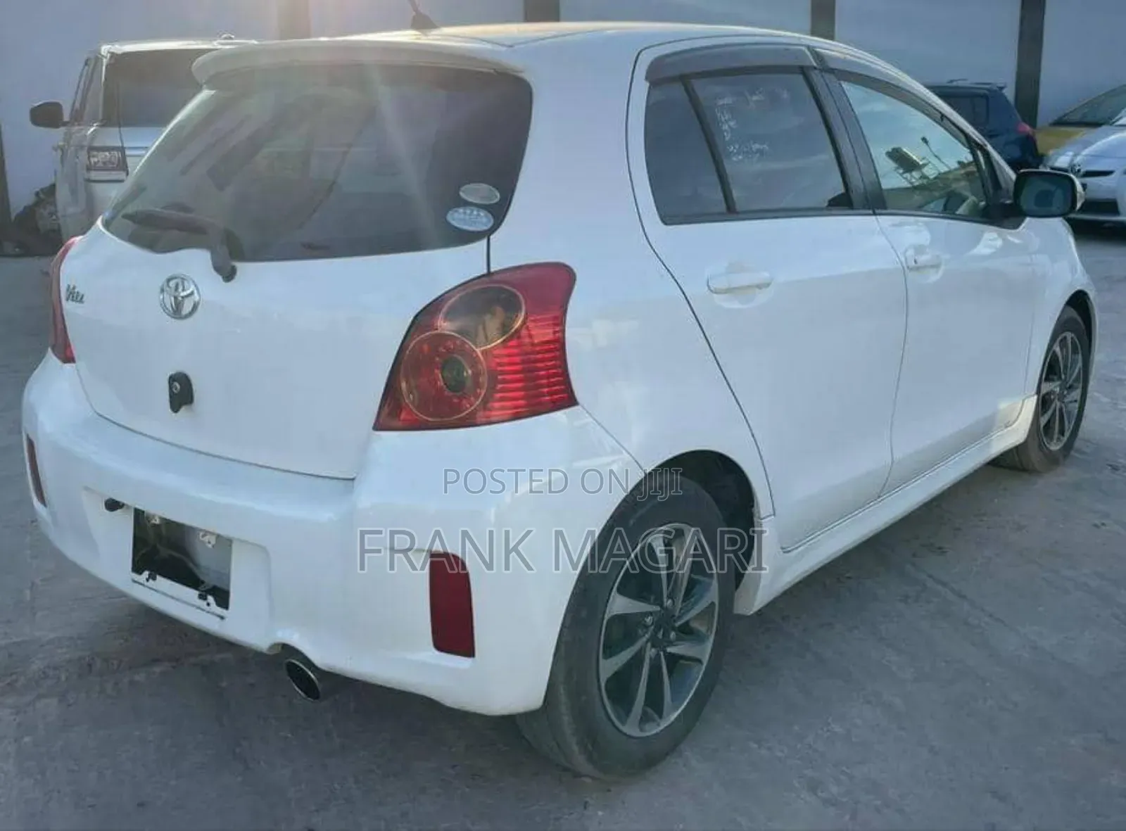 Toyota Vitz 2009 White