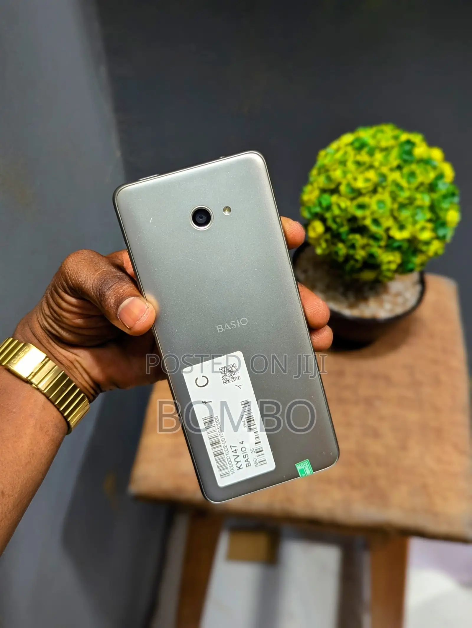 Kyocera Basio 4 32 GB Silver