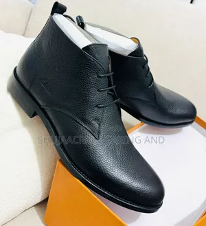 Buti Mpya/New Men Boots/Travota