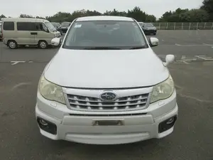 Subaru Forester 2010 Pearl