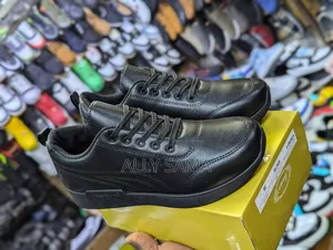 Unisex School Shoes Black Fulk