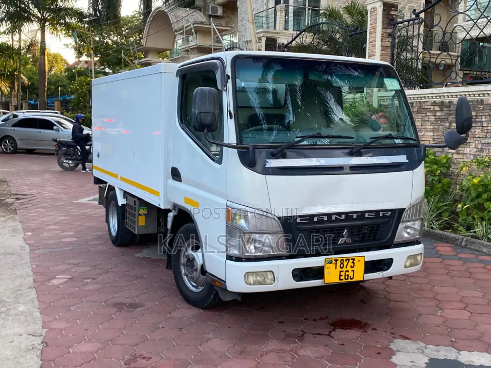 Mitsubishi Canter 2005 White
