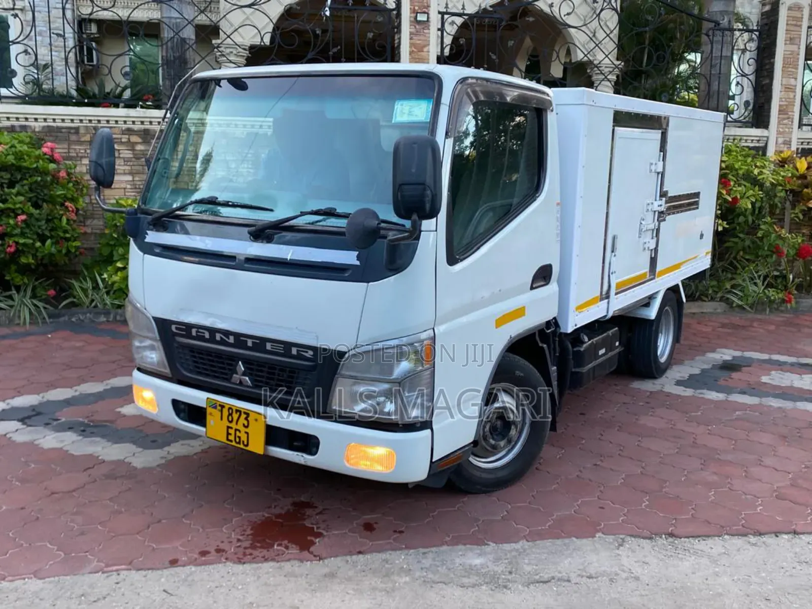 Mitsubishi Canter 2005 White