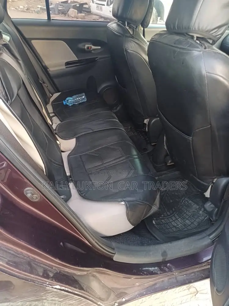 Toyota IST 2007 Purple