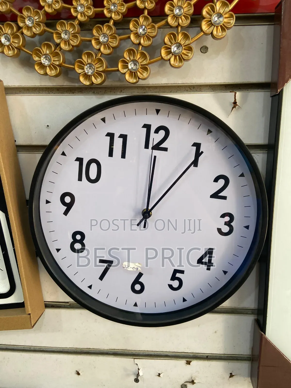 Jepsen Quartz Black Wall Clock
