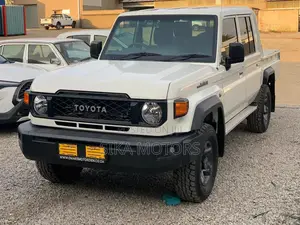Toyota Land Cruiser 2024 White