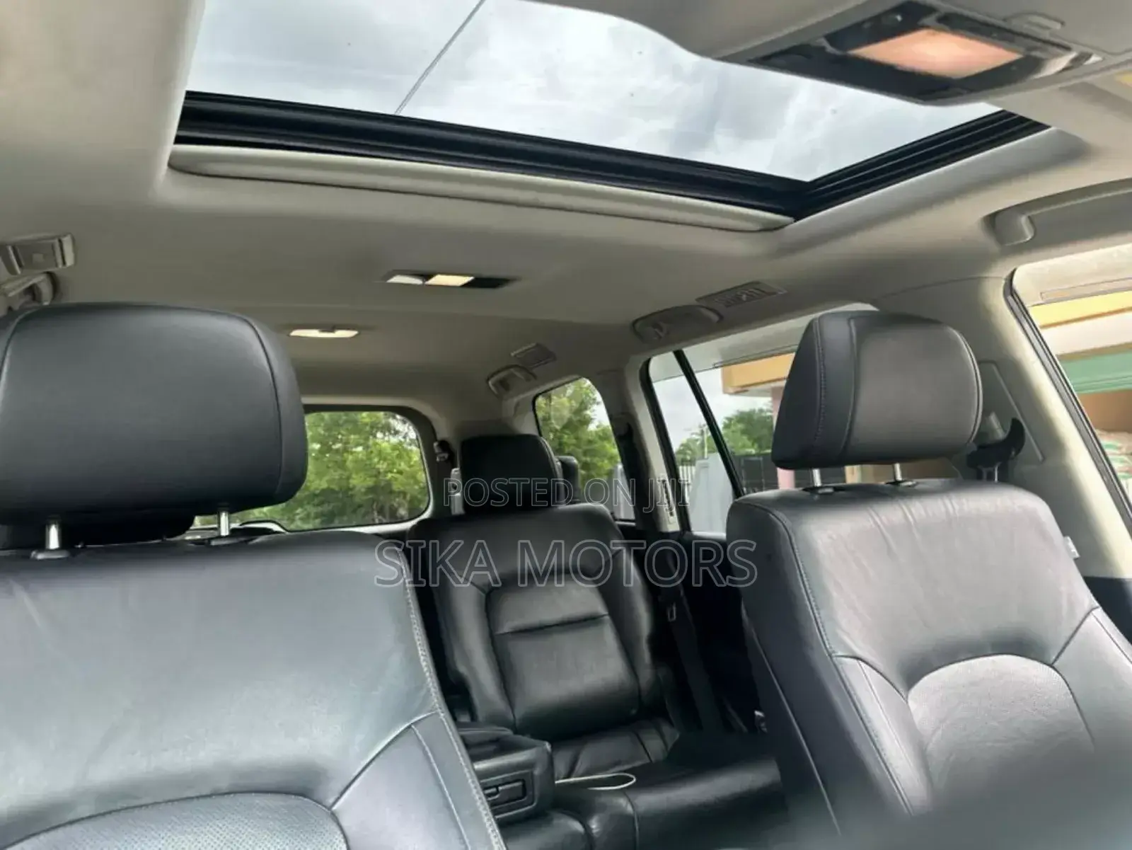 Toyota Land Cruiser 2017 White