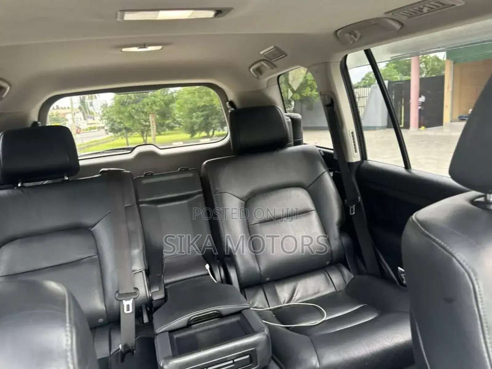 Toyota Land Cruiser 2017 White