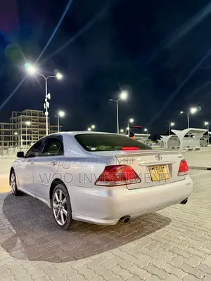 Toyota Crown 2006 Silver