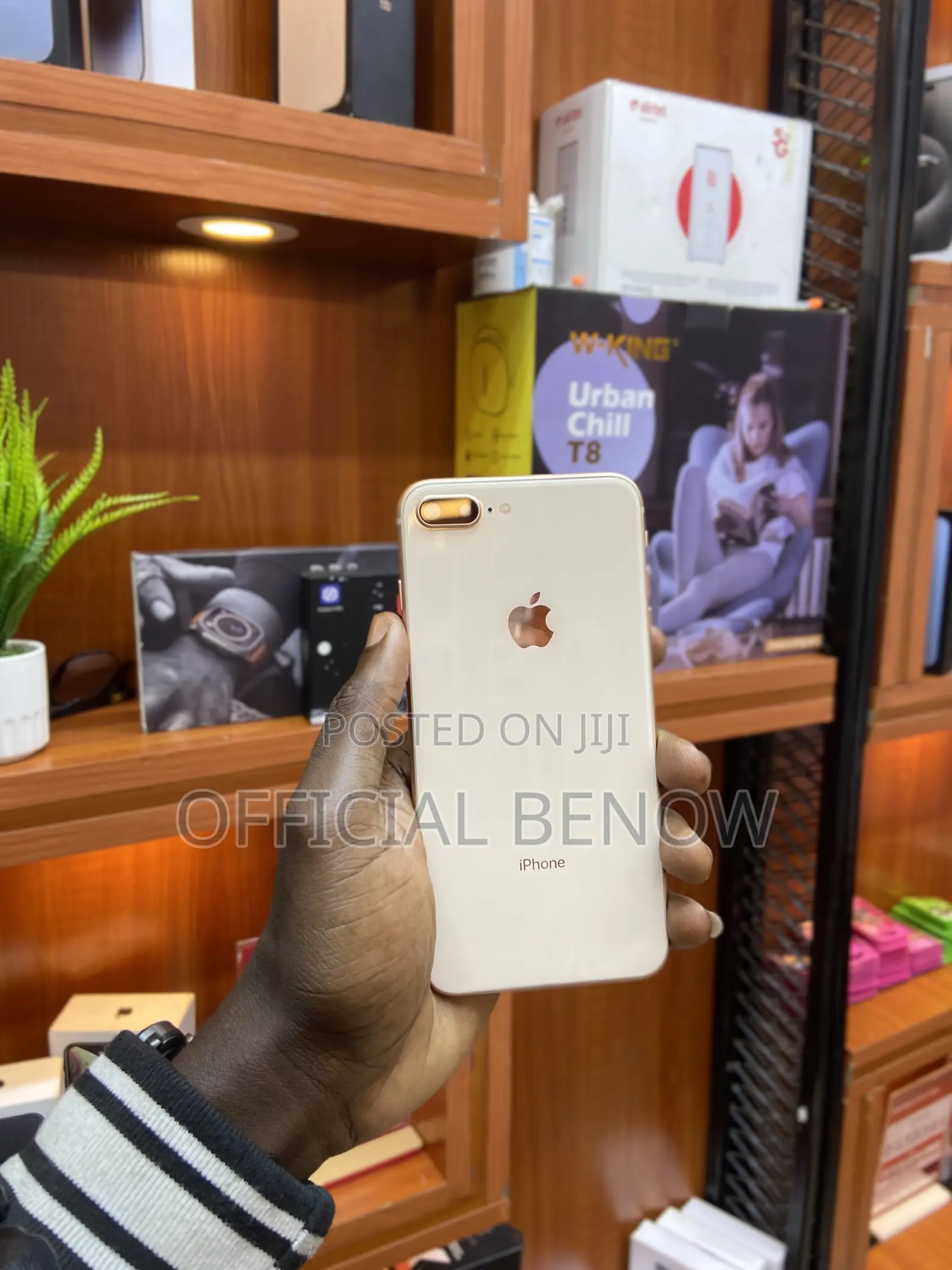 Apple iPhone 8 Plus 64 GB Gold