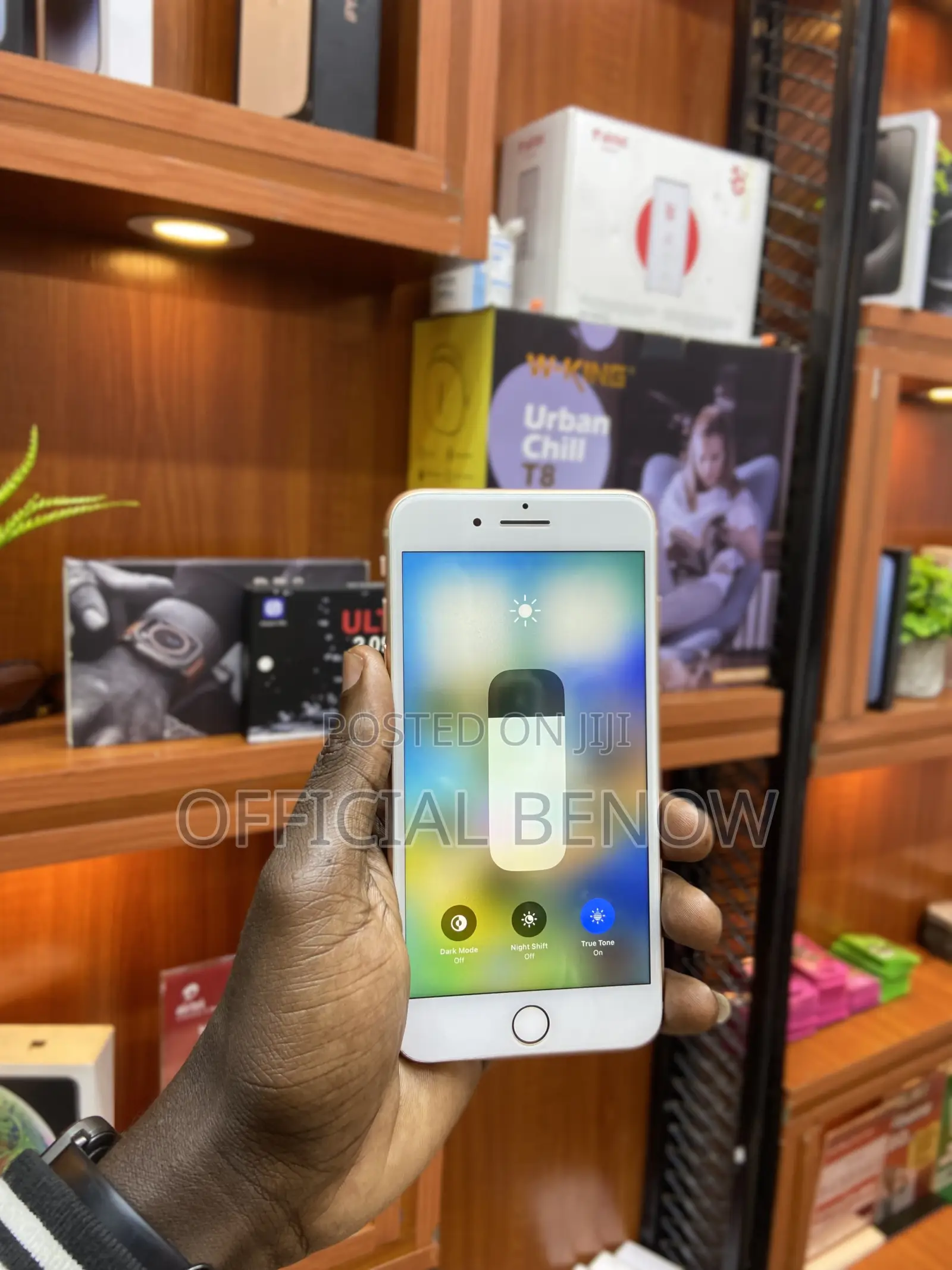 Apple iPhone 8 Plus 64 GB Gold