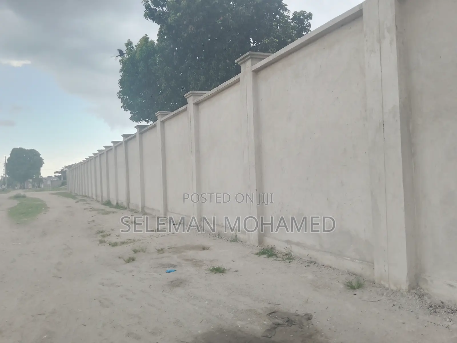 Yard Inauzwa Mbagala Ina Face Barabara Kuu.Ina Heka 3